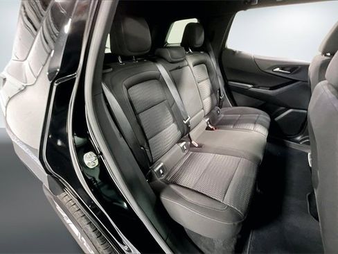 Used 2025 Chevrolet Equinox LT image 23