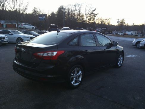 Used 2014 Ford Focus SE image 5