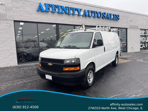 Used 2021 Chevrolet Express 2500 w/ Driver Convenience Package image 1