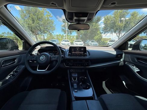 Used 2021 Nissan Rogue S FWD image 18
