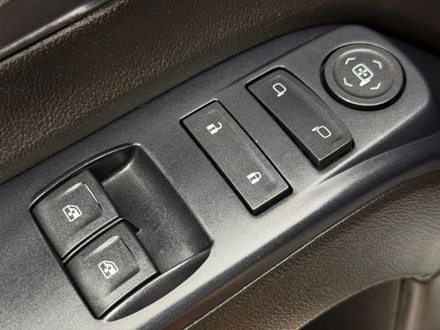 Used 2017 GMC Sierra 1500 2WD Regular Cab image 16