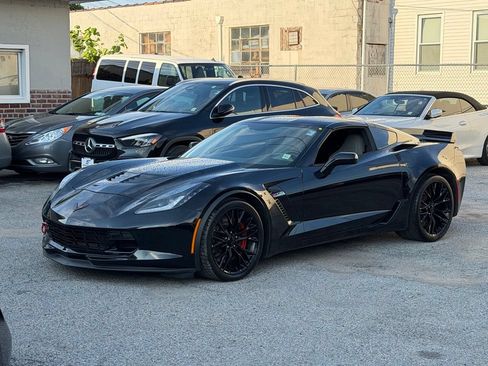 Used 2019 Chevrolet Corvette Z06 RWD image 3