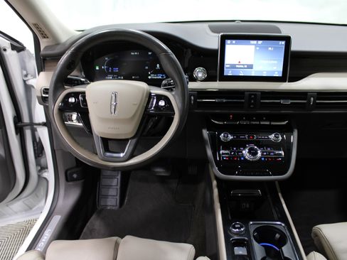 Used 2022 Lincoln Corsair Grand Touring w/ Elements Technology Bundle image 2