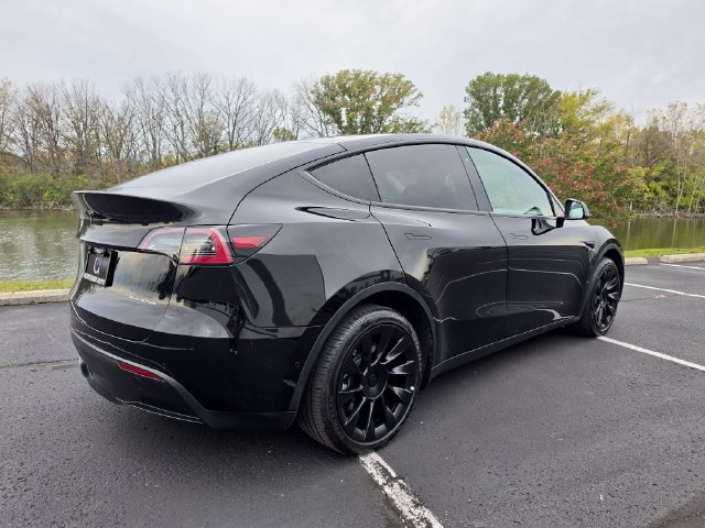 Used 2020 Tesla Model Y Long Range AWD/4WD image 8