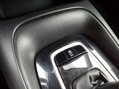 Used 2021 Toyota Corolla LE FWD image 21