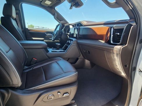 Used 2024 GMC Sierra 1500 Denali w/ Denali Reserve Package image 19