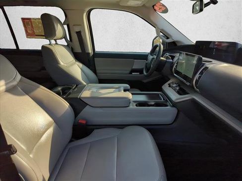 Certified 2025 Ford Expedition Max Active image 25