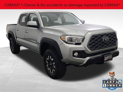 Used 2023 Toyota Tacoma TRD Off-Road image 2