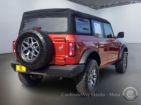 Used 2023 Ford Bronco Badlands image 4