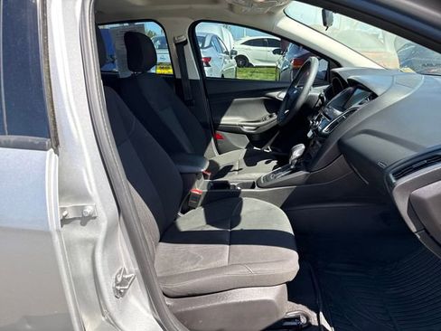Used 2018 Ford Focus SEL FWD image 9