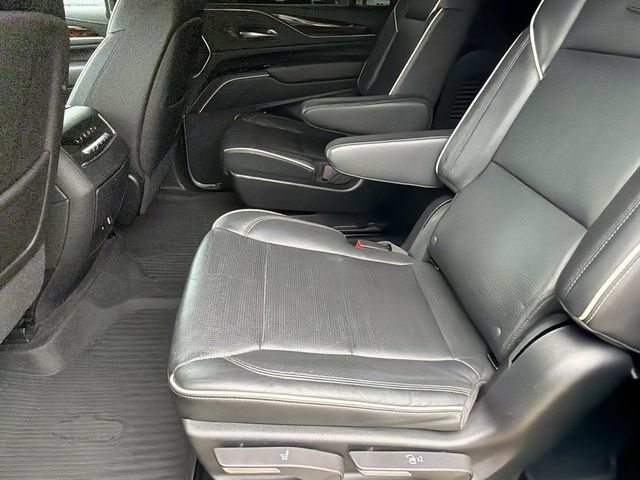 Used 2023 Cadillac Escalade ESV Premium Luxury AWD/4WD image 21