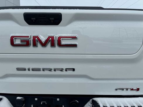 Certified 2022 GMC Sierra 1500 AT4 w/ Technology Package image 34