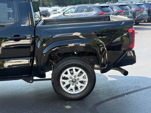 Certified 2024 Toyota Tacoma SR5 AWD/4WD image 4