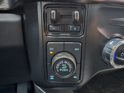 Used 2023 Ford F350 Lariat w/ Tremor Off-Road Package image 76