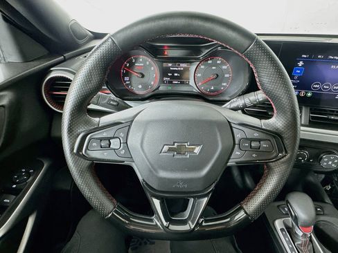 Used 2024 Chevrolet Trax RS w/ Driver Confidence Package FWD image 11