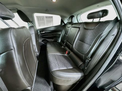 Used 2023 Chevrolet Bolt LT w/ Infotainment Package FWD image 22