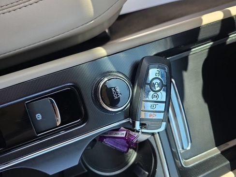 Used 2022 Lincoln Corsair FWD image 19