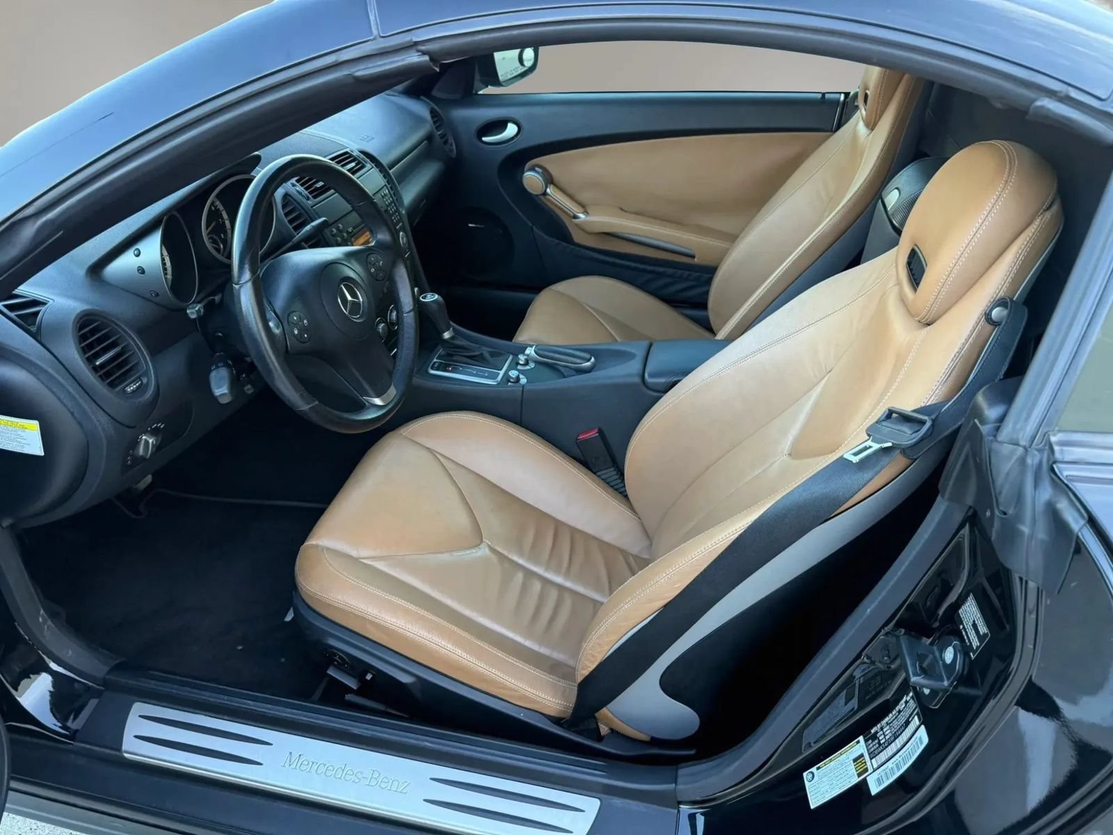 Used 2009 Mercedes-Benz SLK 300 image 12