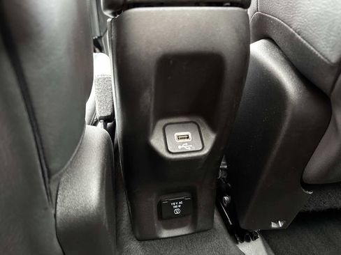 Used 2022 Jeep Renegade Trailhawk w/ Sun/Sound Group image 15