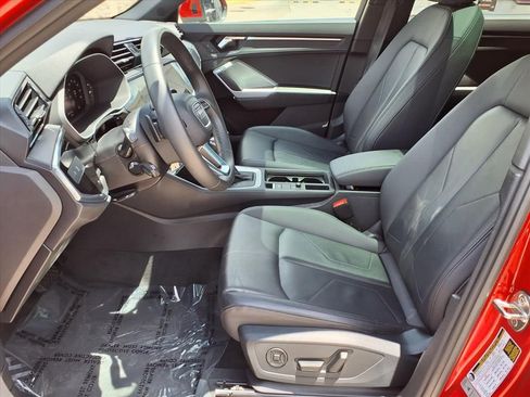 Used 2025 Audi Q3 2.0T Premium AWD/4WD image 19