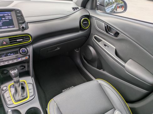 Used 2019 Hyundai Kona Limited FWD image 15