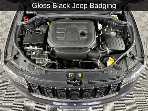 Used 2021 Jeep Grand Cherokee Laredo X AWD/4WD image 18