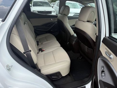 Used 2017 Hyundai Santa Fe Sport FWD image 11