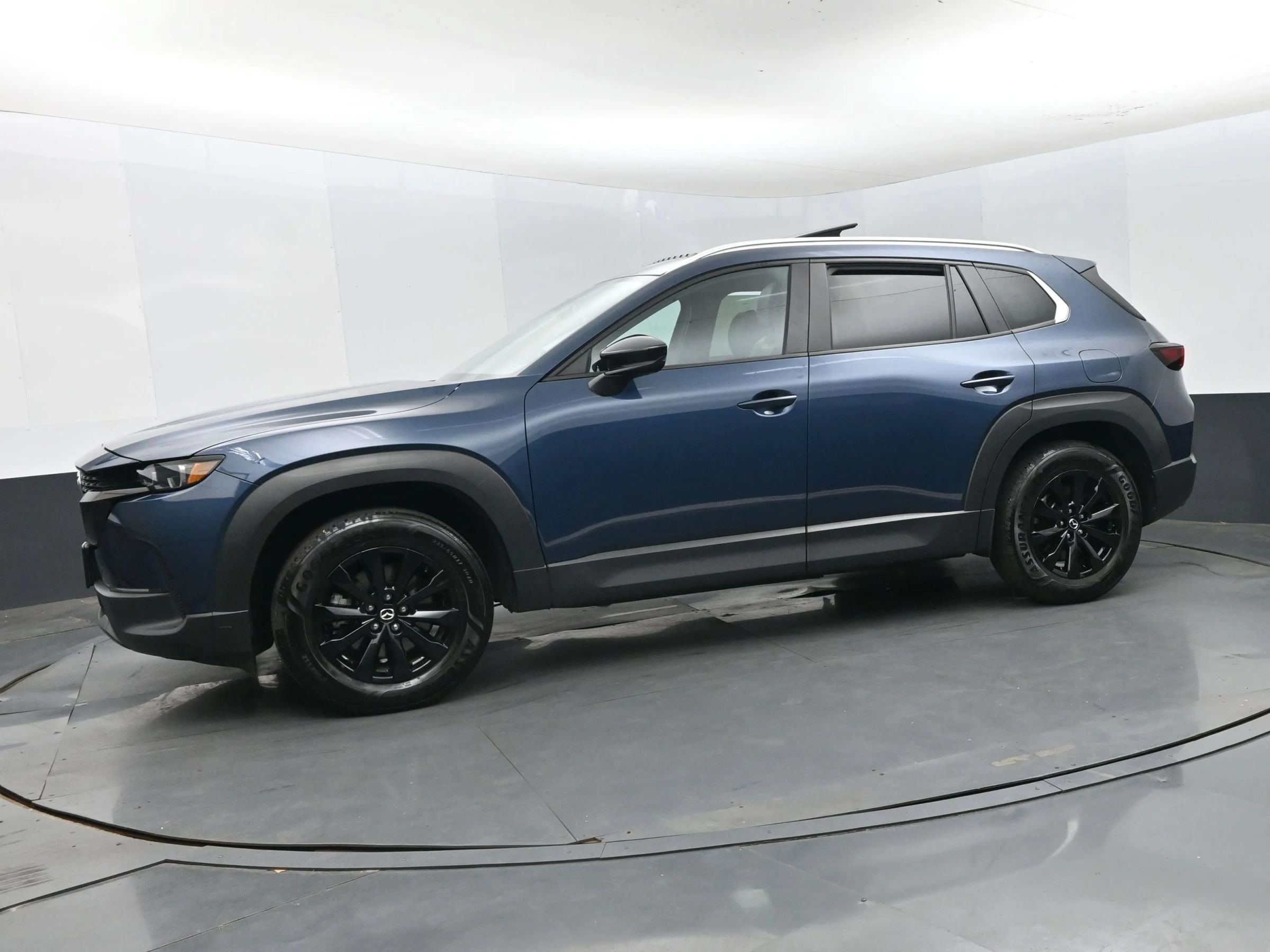 Used 2025 MAZDA CX-50 AWD 2.5 S w/ Premium Package image 5