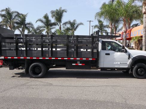 Used 2017 Ford F550 4x4 Regular Cab Super Duty image 12