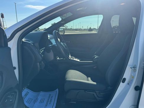 Used 2022 Honda HR-V Sport image 18