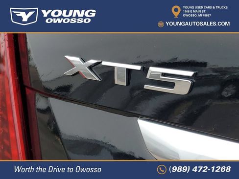 Certified 2023 Cadillac XT5 Premium Luxury FWD image 33