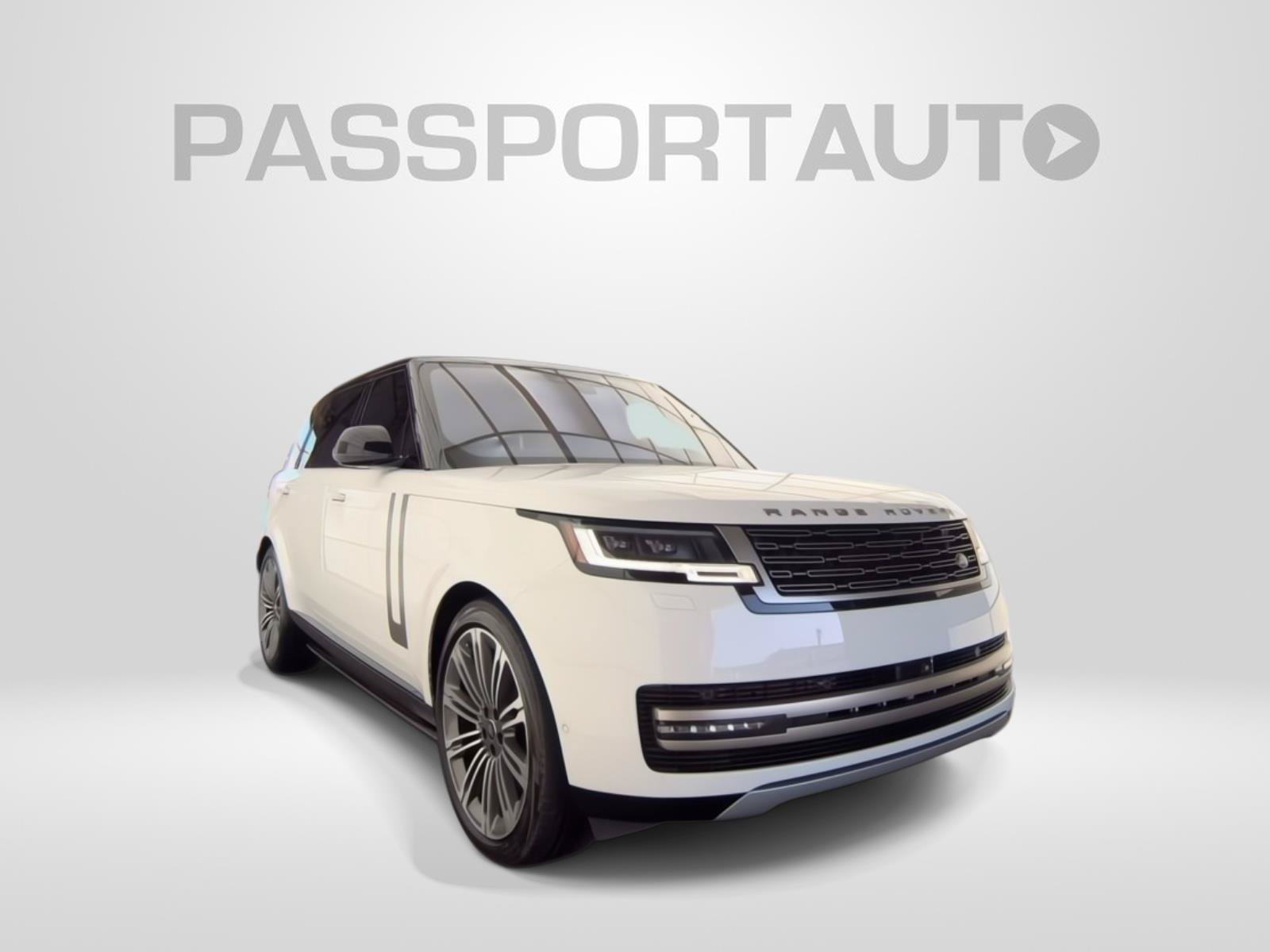 Used 2023 Land Rover Range Rover Long Wheelbase SE AWD/4WD image 4