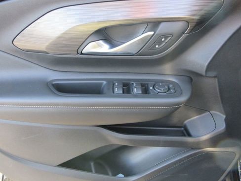 Certified 2023 GMC Terrain SLE image 21