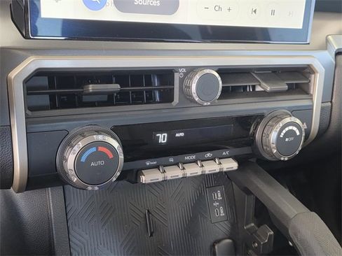 Used 2024 Toyota Tacoma TRD Off-Road image 16