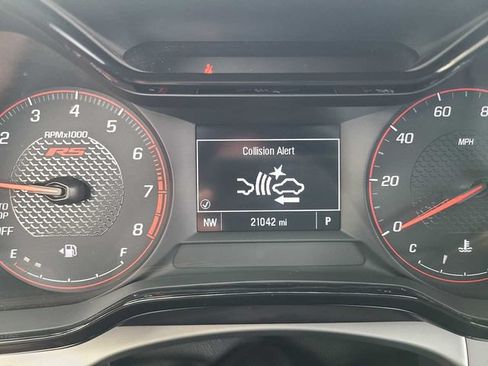 Used 2024 Chevrolet Trax RS w/ Driver Confidence Package FWD image 27