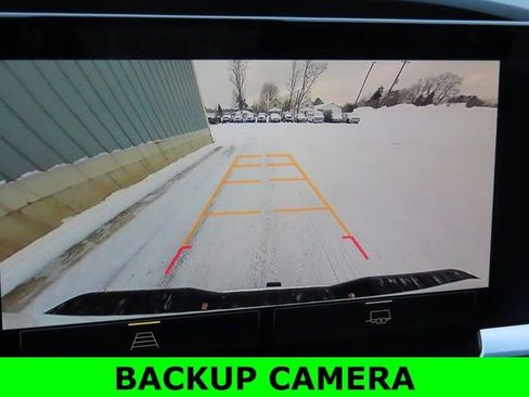 Used 2025 Chevrolet Silverado 2500 LT w/ Convenience Package image 6