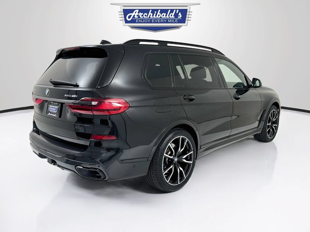 Used 2022 BMW X7 xDrive40i w/ M Sport Package AWD/4WD image 7