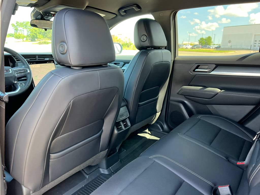 New 2027 GMC Terrain Elevation w/ Elevation Premium Package AWD/4WD image 33