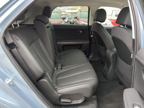 Used 2025 Hyundai Ioniq 5 Limited image 34