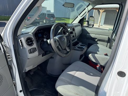 Used 2021 Ford E-450 and Econoline 450 Super Duty w/ Power Windows & Locks Group image 6