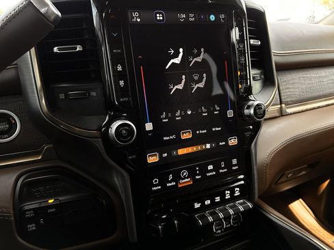 Used 2024 RAM 3500 Limited w/ Towing Technology Group image 21