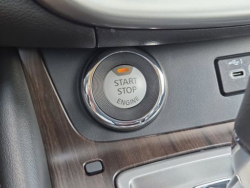 Used 2023 Nissan Murano Platinum w/ Cargo Package image 25