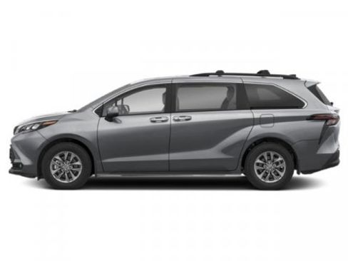 New 2026 Toyota Sienna XLE FWD image 3