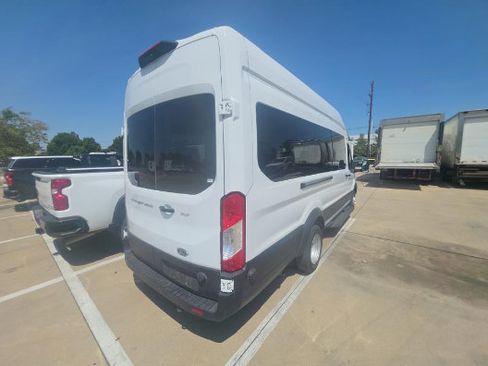 Used 2024 Ford Transit 350 XLT RWD image 3