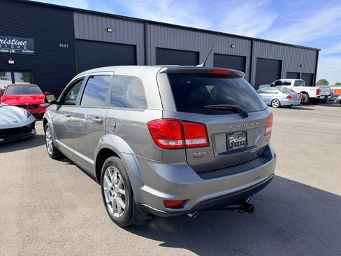 Used 2012 Dodge Journey R/T w/ Flexible Seating Group FWD image 6