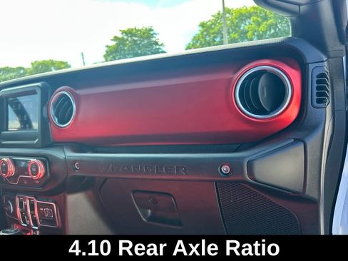 Used 2021 Jeep Wrangler Unlimited Rubicon AWD/4WD image 26