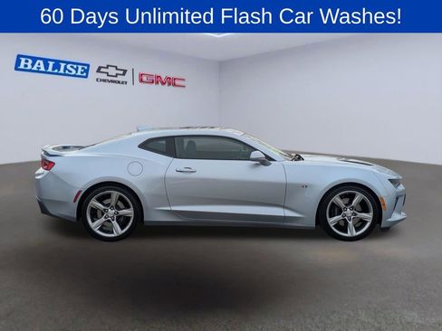 Used 2018 Chevrolet Camaro SS RWD image 2
