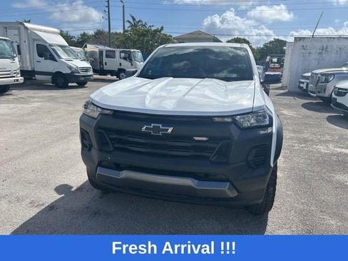 Used 2025 Chevrolet Colorado Trail Boss image 4