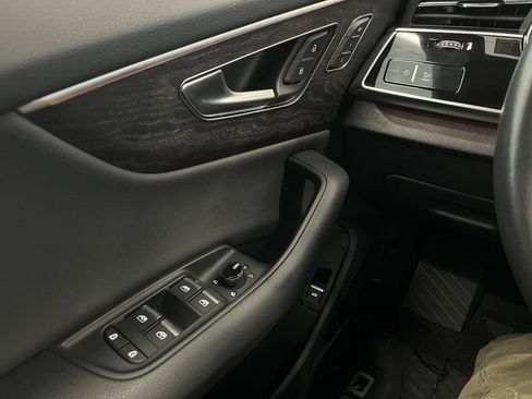 Used 2019 Audi Q8 Prestige w/ Towing Package image 18