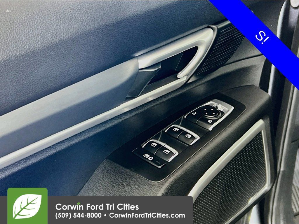 Used 2020 Kia Telluride S AWD/4WD image 12